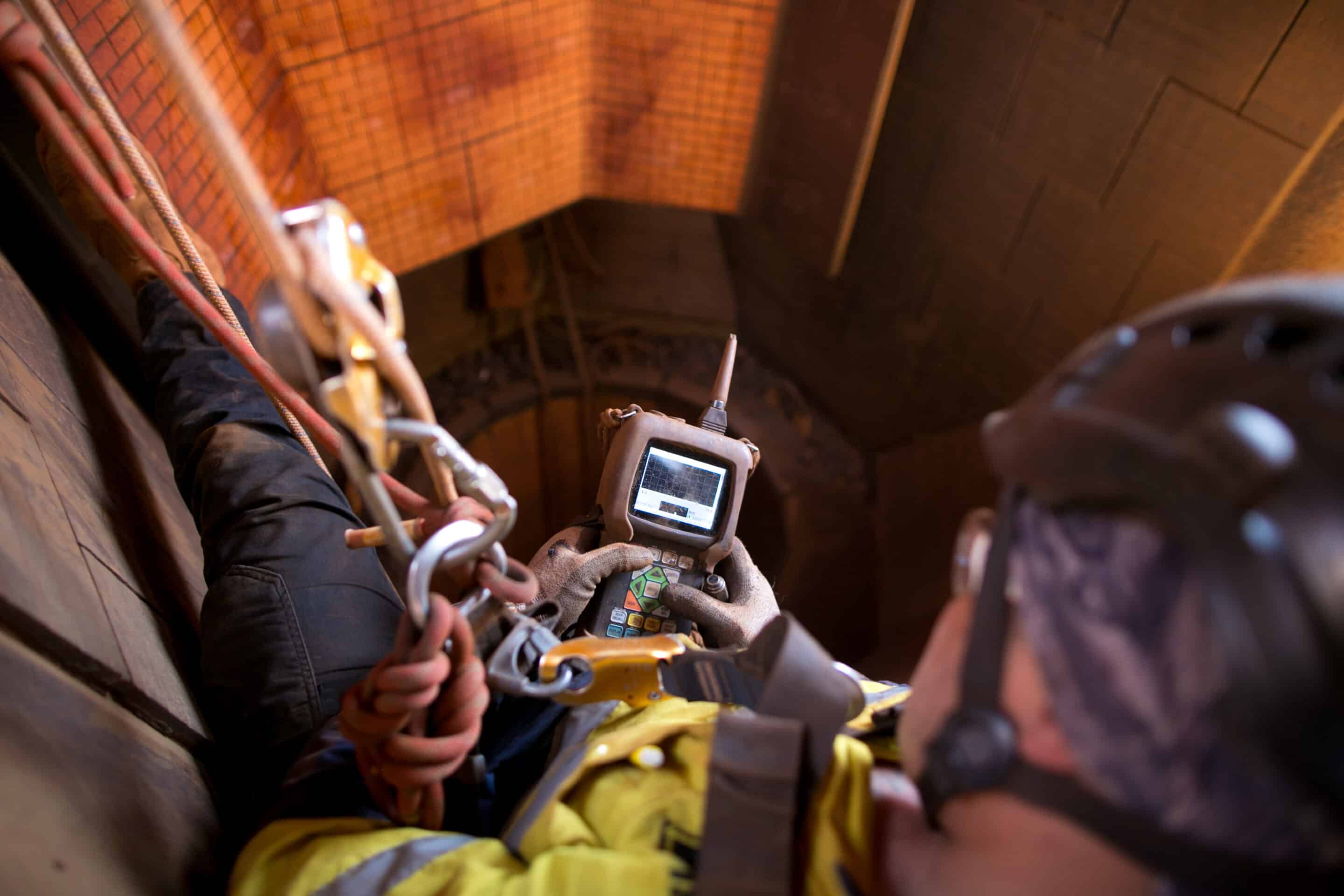 Tablet with on-screen 3D map and video frame